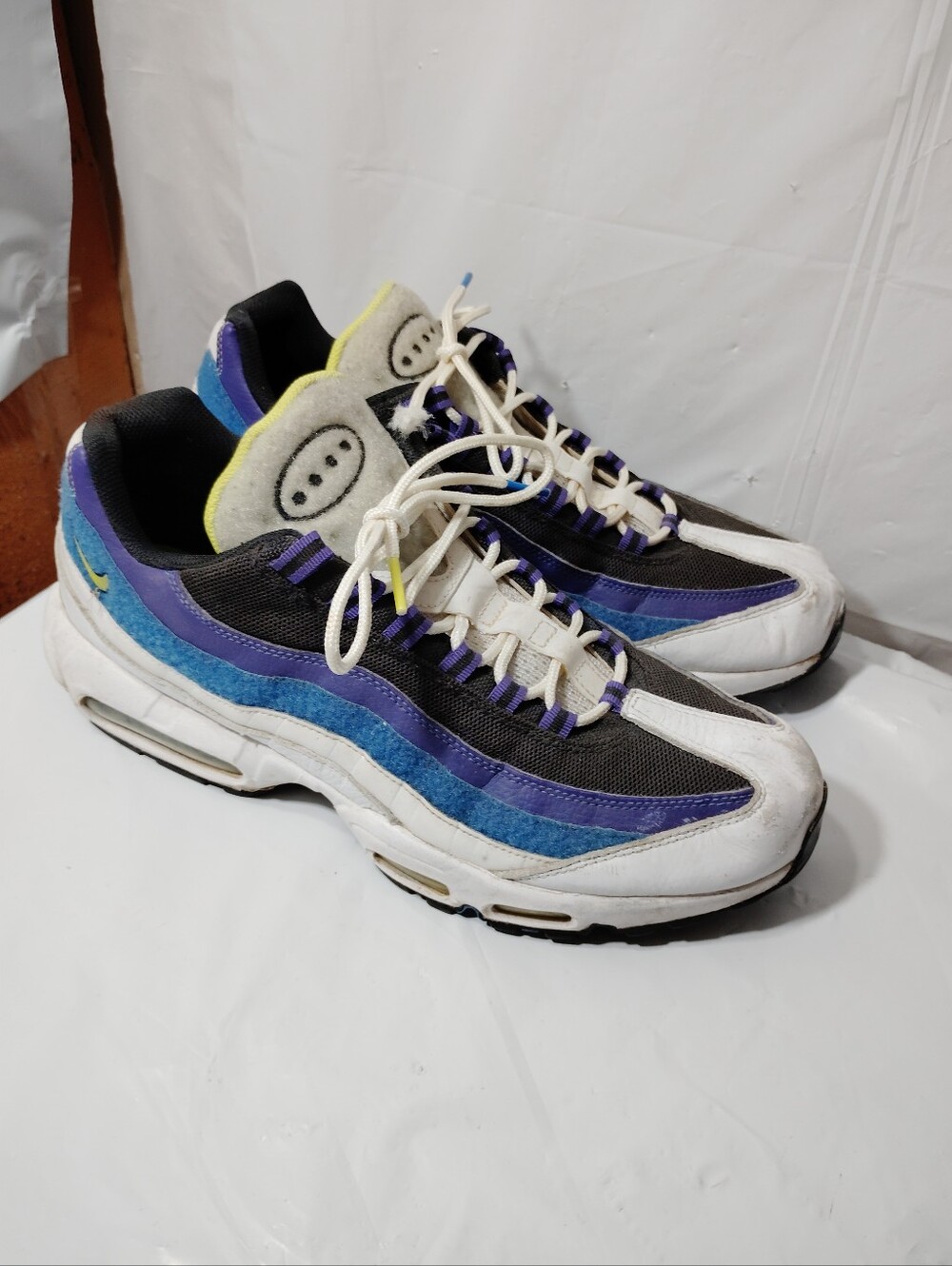 Size 13M - Nike Air Max 95 Kaomoji